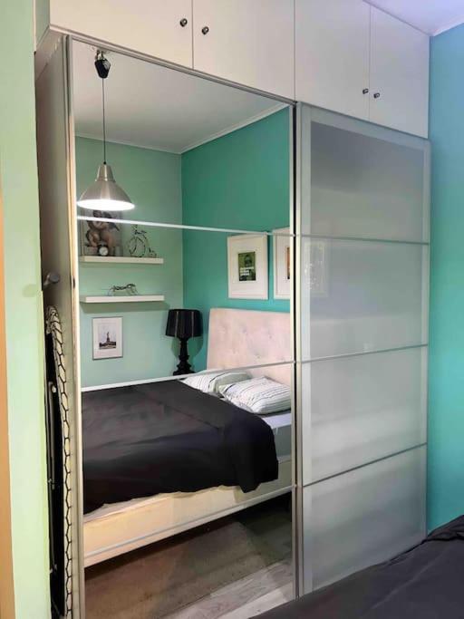 Lux Beach Apartment Vari  Bagian luar foto